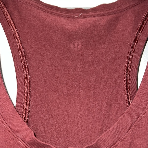 Lululemon Razor Back Tank Size 10 💕🎄👚🎀🎁💝🍁💕🎄👚🎀🎁💝 - Picture 3 of 5